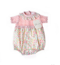 Carregar imagem no visualizador da galeria, Babygrow Fofo Floral [Rosa | 3M]
